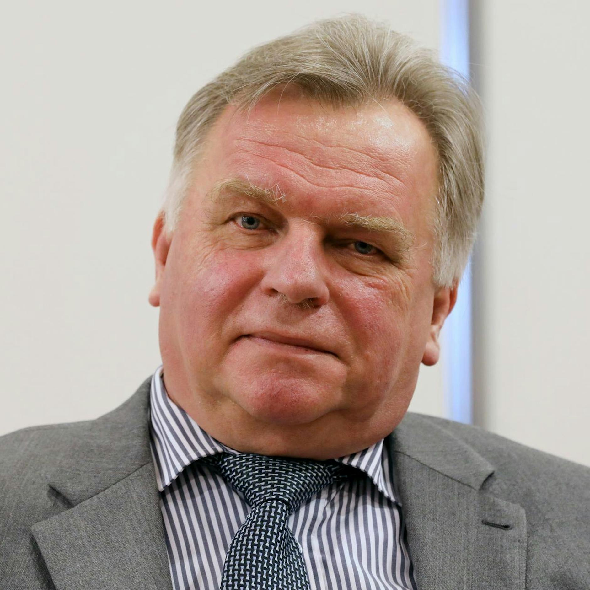 Image - Er unterschrieb den Einheitsvertrag: Zieht Ex-Minister Krause ins Dschungelcamp?