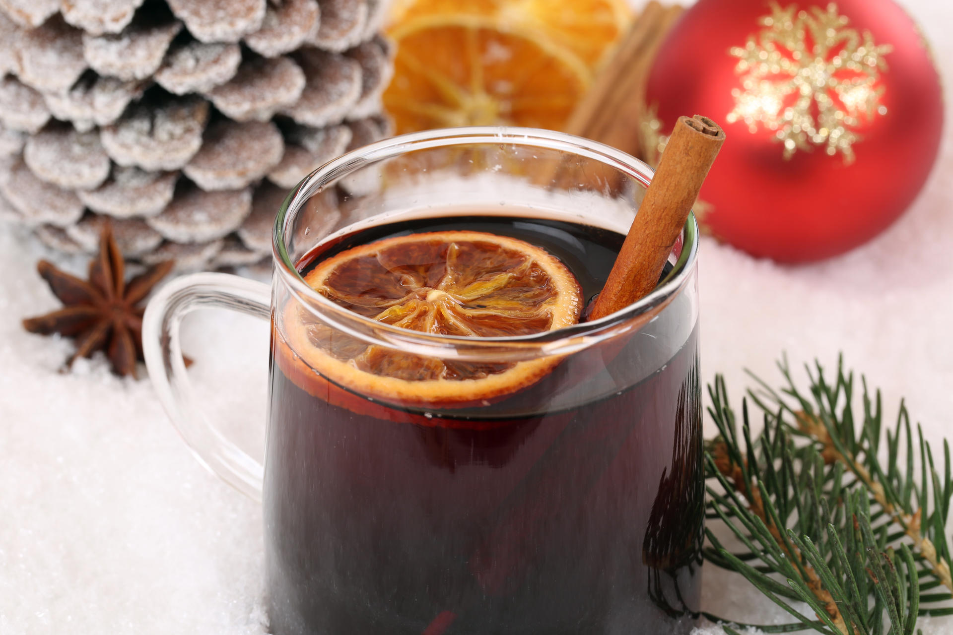 Glühwein und Punsch sind auf fast allen Weihnachtsmärkten zu bekommen. Auch auf den kleinen und feinen.