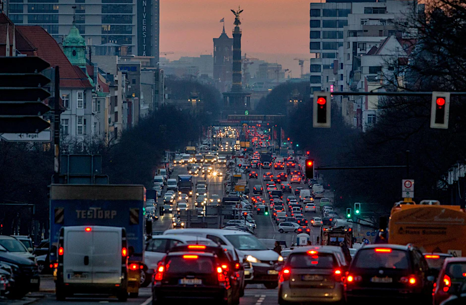Gerade zum Feierabendverkehr wird es in Berlin immer enger.