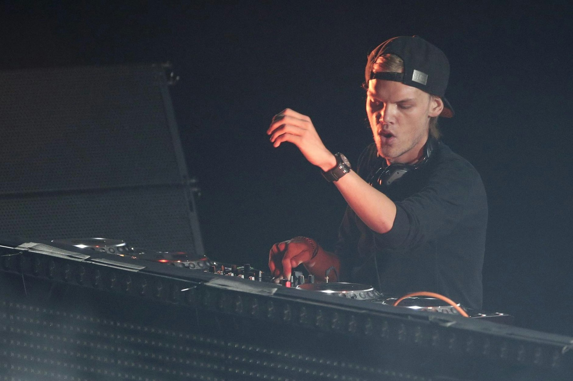 Avicii Todesursache: Beging Star-DJ (†28) Selbstmord? Neue Aussagen der ...