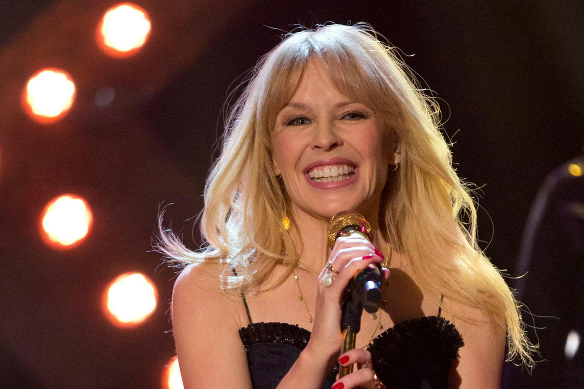 Pop-Ikone Kylie Minogue mus ihr Berlin-Konzert verschieben.