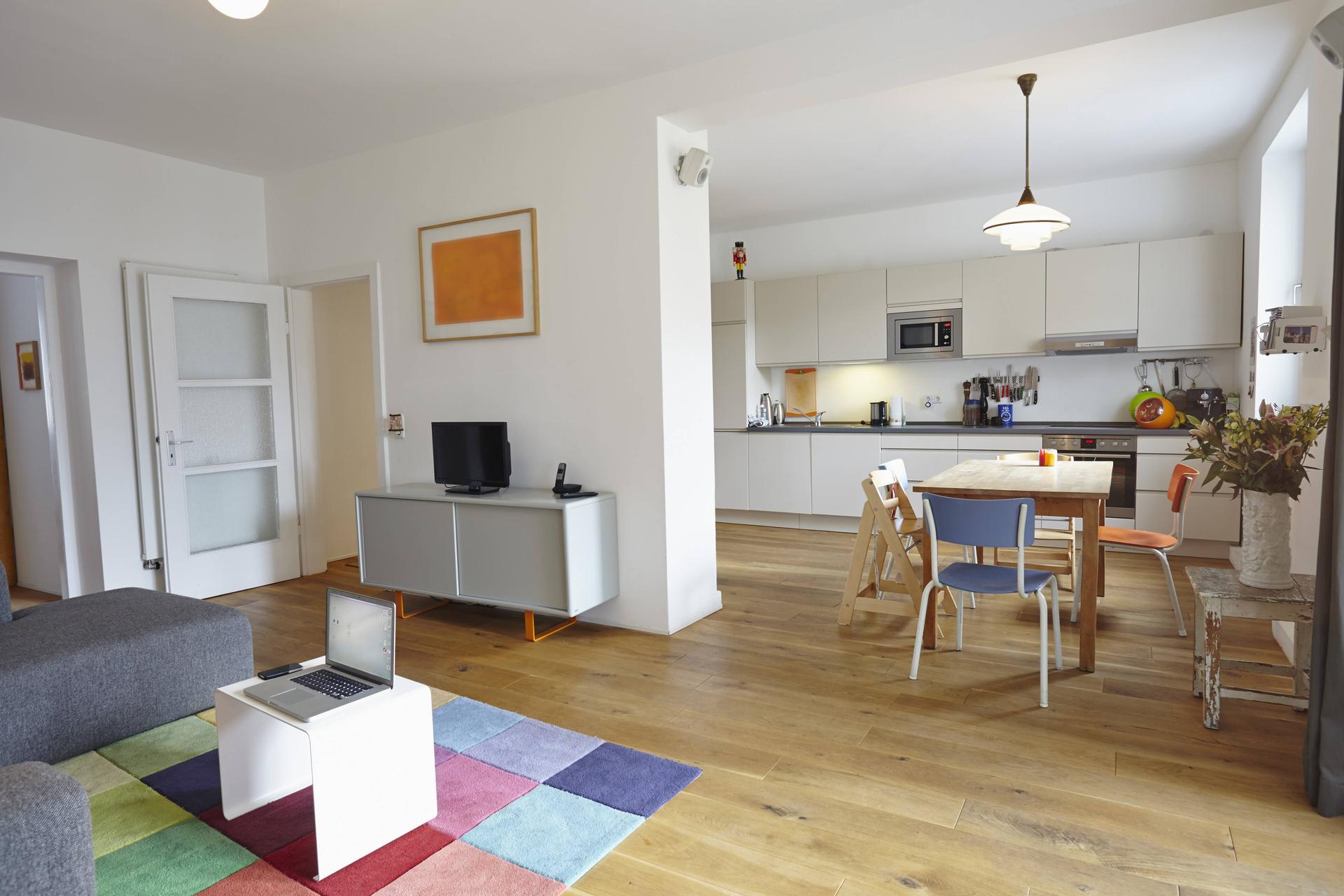 Abzocke mit möblierten Wohnungen: 11 Quadratmeter für irre 1195 Euro!