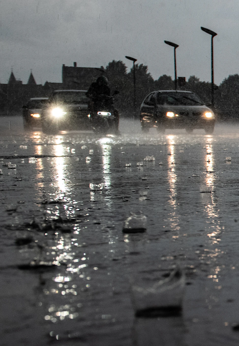 Starkregen und Hagel in Berlin (Archivbild).