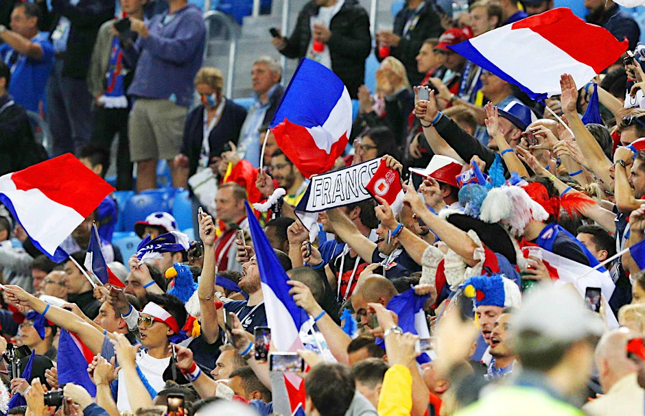 Frankreichs Fans hoffen auf den WM-Sieg.