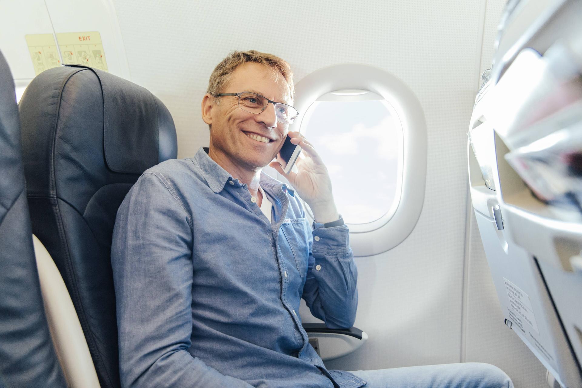 Darf Man Im Flugzeug Telefonieren Neue Umfrage: Was die Deutschen von Telefongesprächen im Flieger halten