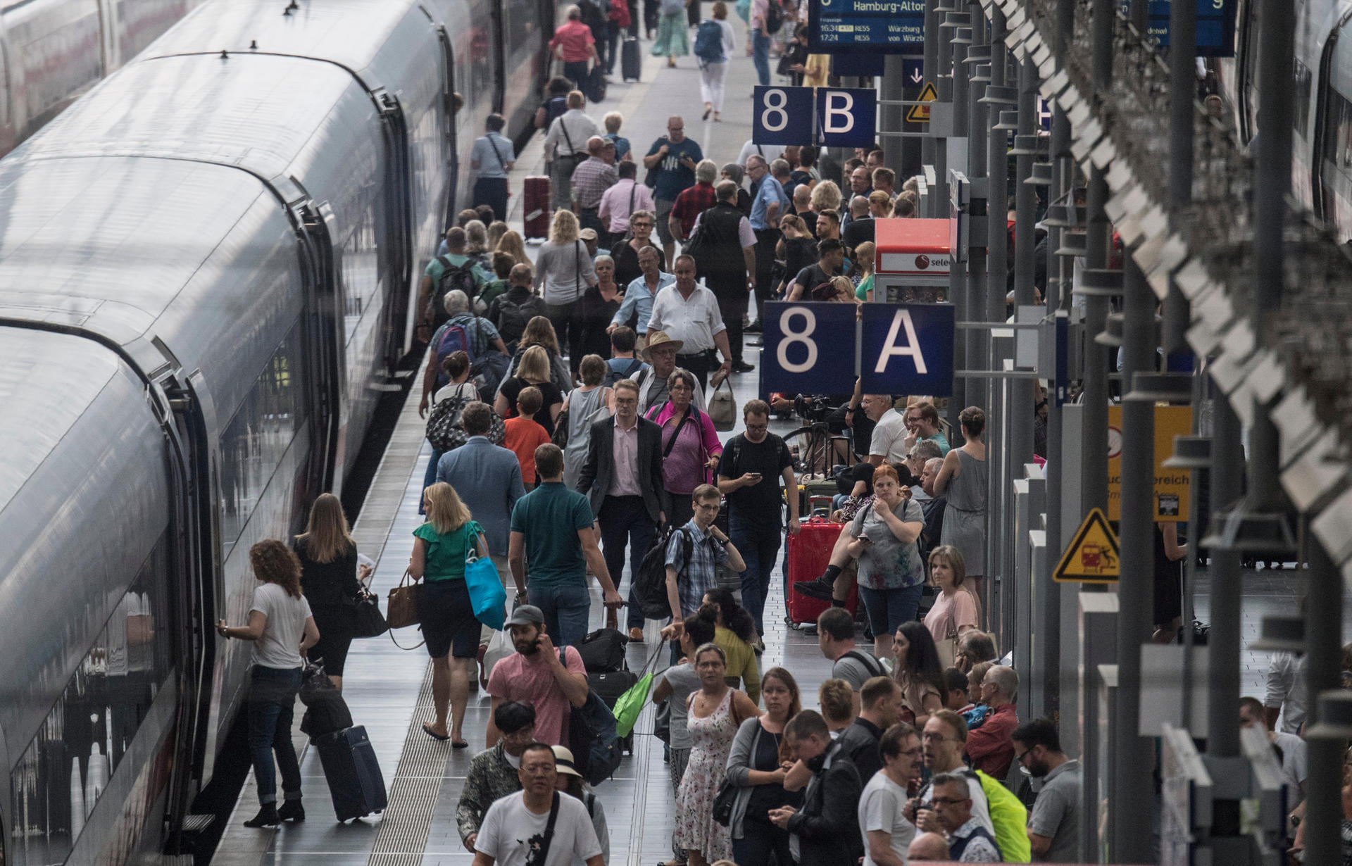 Bahn muss Reisenden Rekordsumme an Entschädigungen zahlen