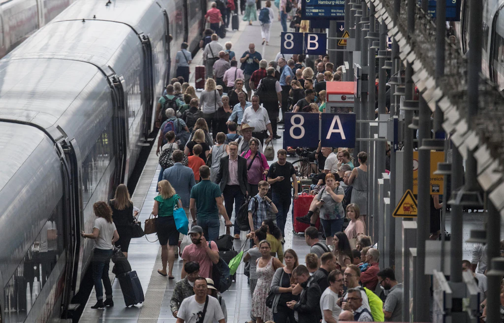 Bahn muss Reisenden Rekordsumme an Entschädigungen zahlen