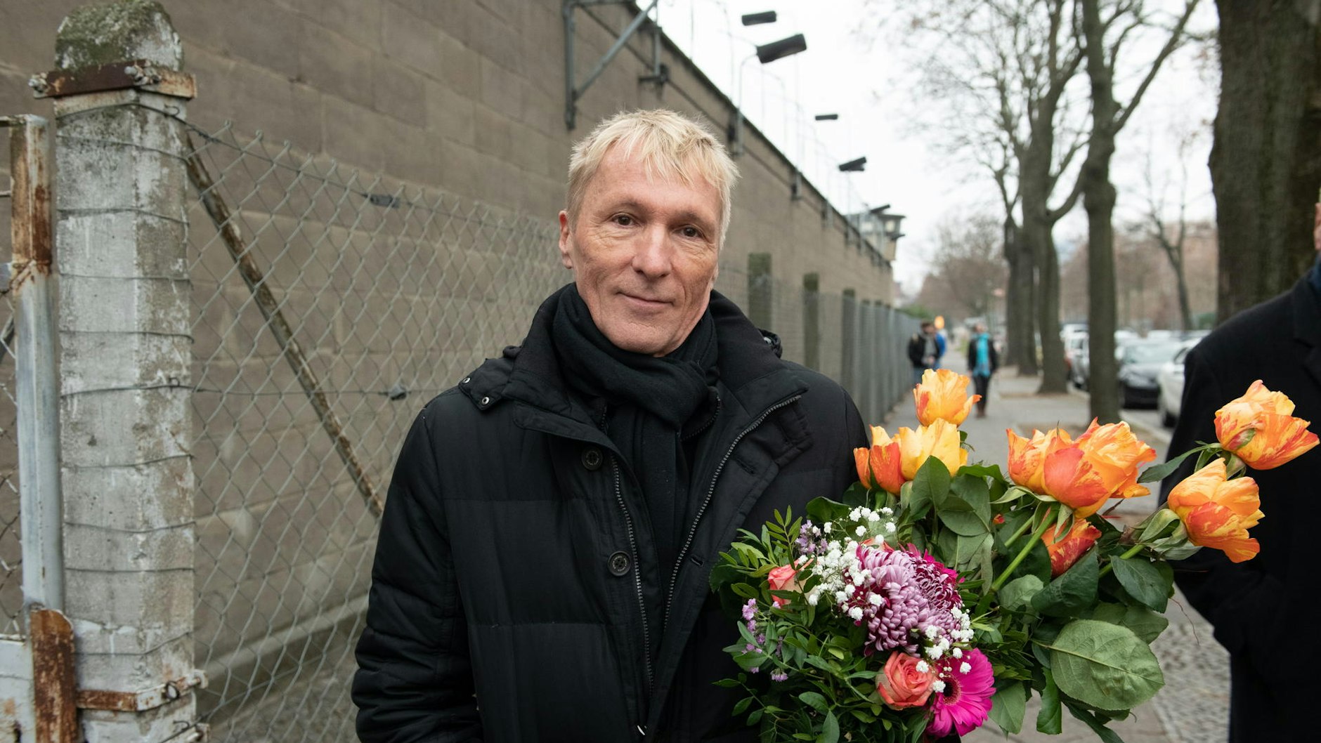 Der Historiker Hubertus Knabe spürt den verschollenen DDR-Milliarden nach.
