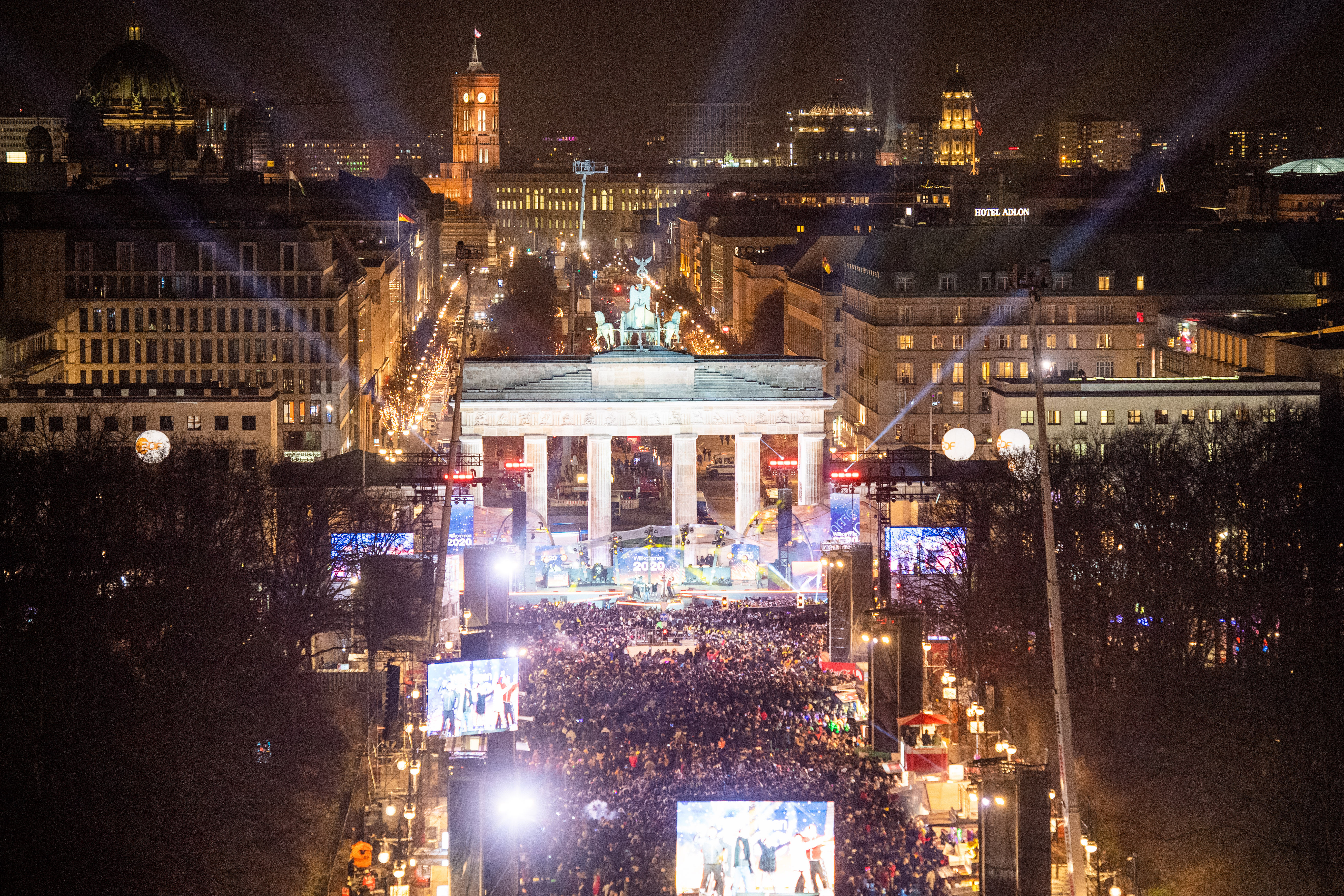 wie komme ich zum brandenburger tor