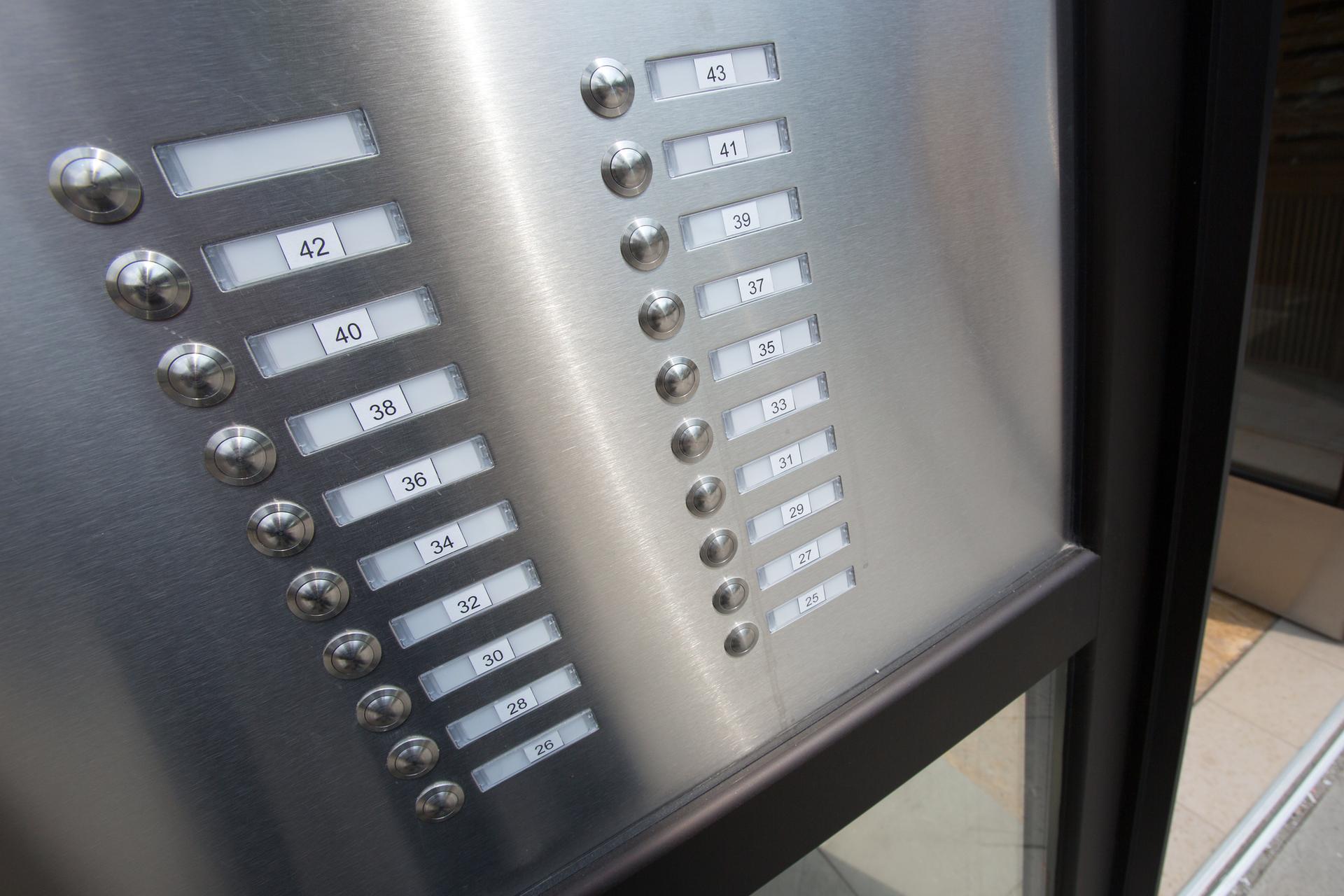 Image - Klingelschilder: Muss der Name an der Tür stehen?