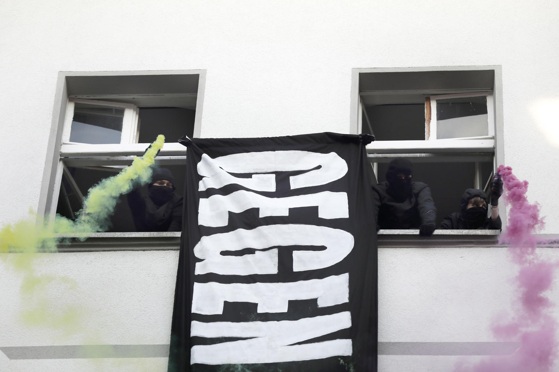 Nach Schätzungen der Polizei waren es am Mittwochabend rund 5000 Teilnehmer.