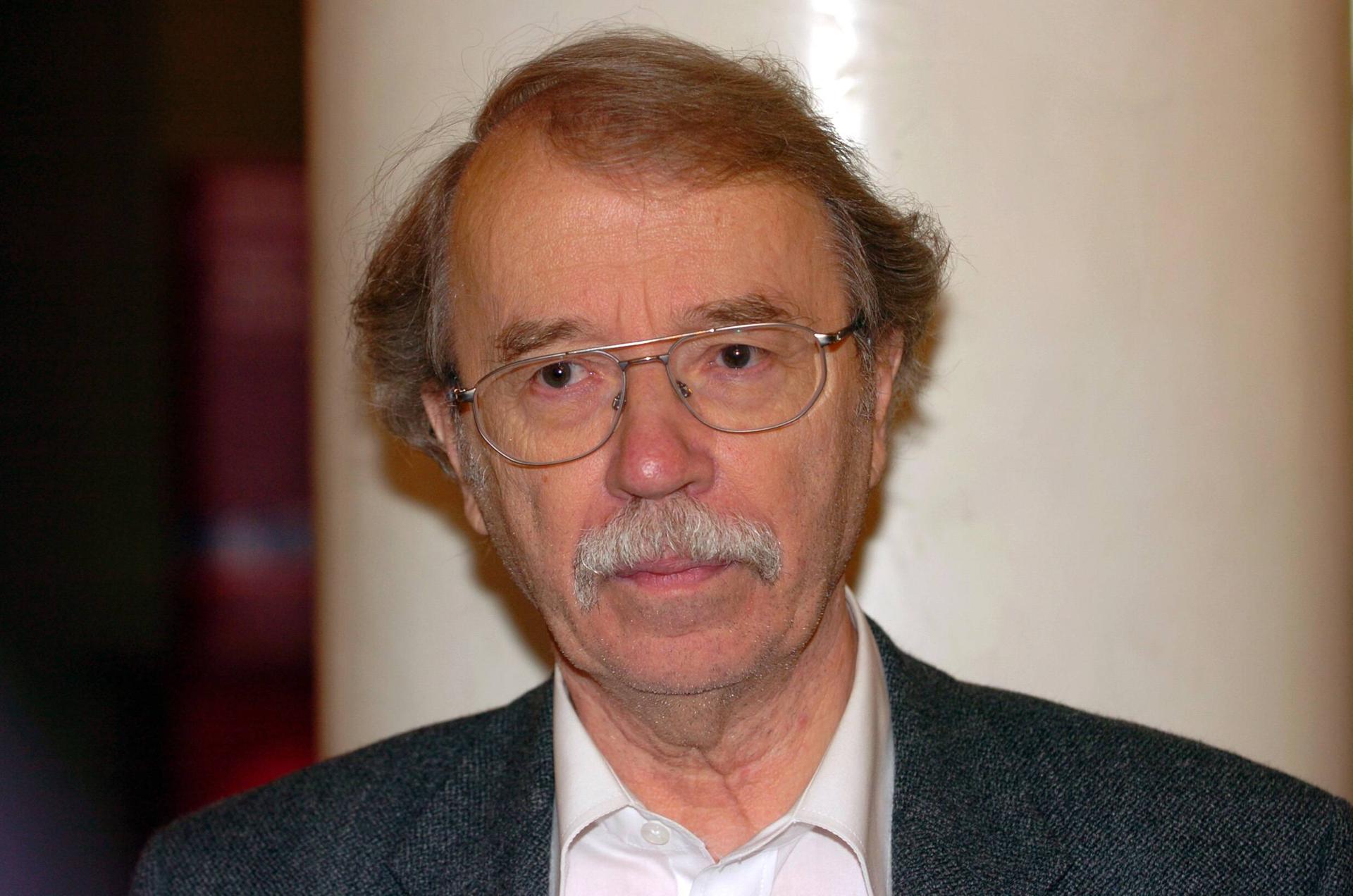 Schriftsteller Walter Kempowski anlässlich des Internationalen Buchpreises CORINE 2005 in München. 