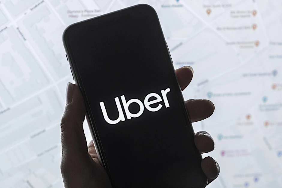 Uber baut sein Angebot weiter aus - mit UberXL werden Gruppenfahrten mit der App möglich.