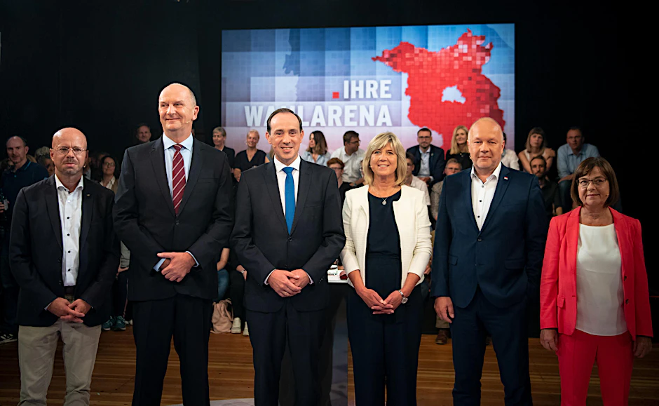 Die Spitzenkandidaten für die Brandenburger Landtagswahl Andreas Kalbitz (AfD, l-r), Dietmar Woidke, Ministerpräsident von Brandenburg (SPD), Ingo Senftleben (CDU), Kathrin Dannenberg (Die Linke), Hans-Peter Goetz (FDP) und Ursula Nonnemacher (Bündnis 90/Die Grünen).