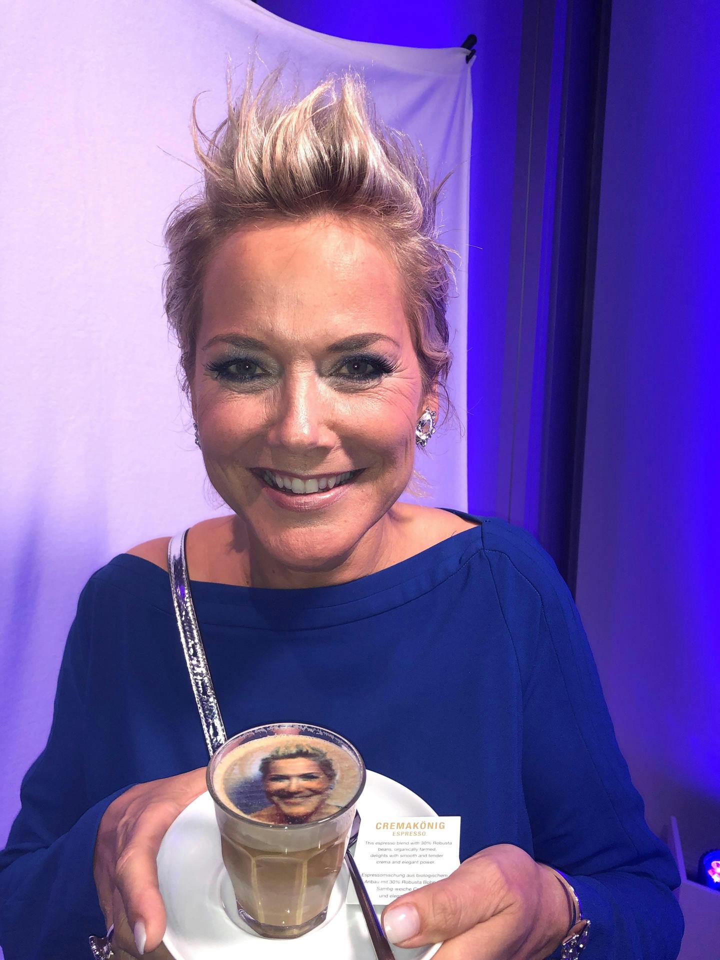 Bertelsmann-Party in Berlin mit Heino, Hannelore, Inka Bause, Michael ...