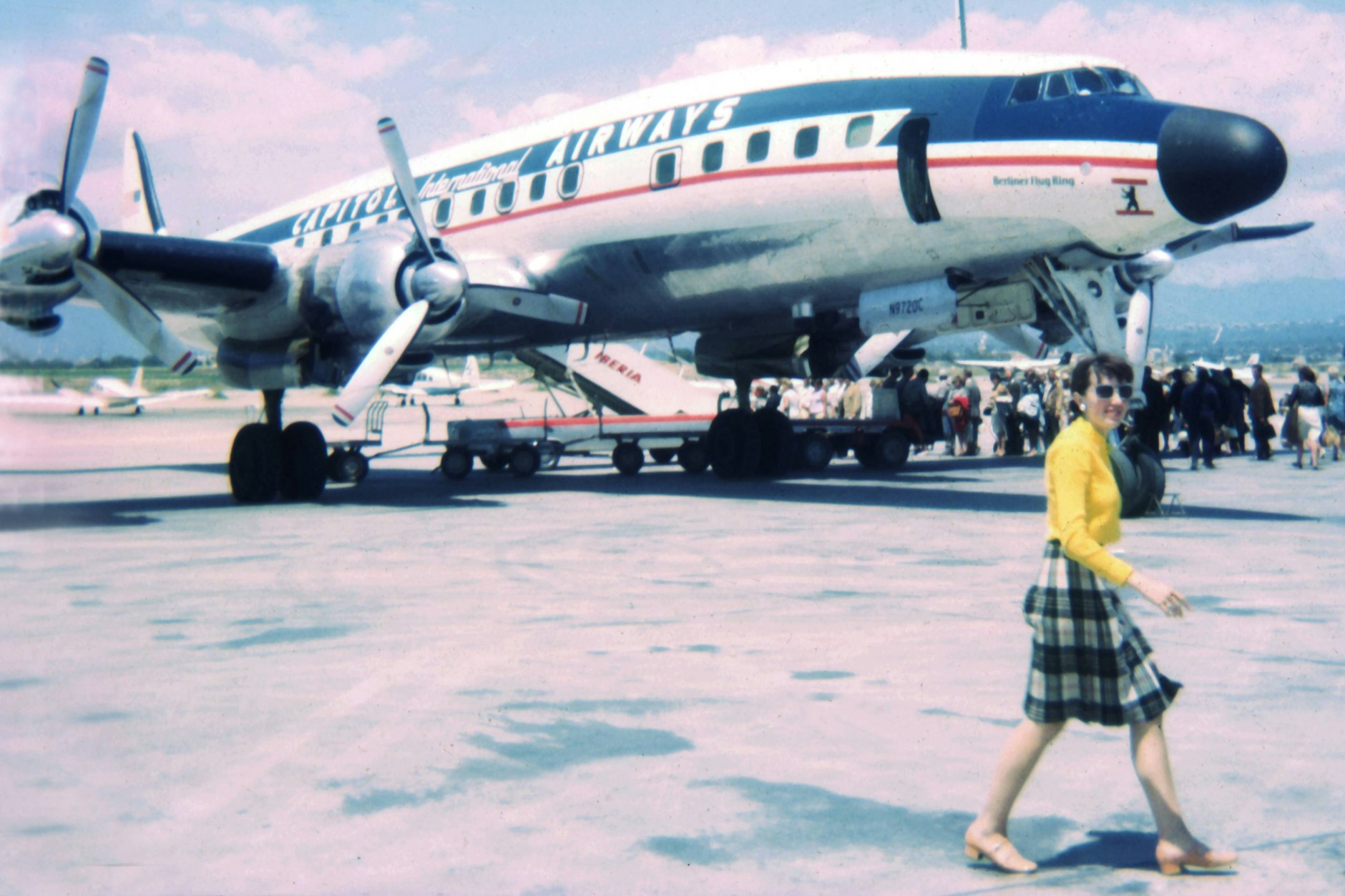 Auf der Suche nach einer neuen Leichtigkeit, die einem der „Kraft durch Freude“-Tourismus vorenthalten hatte:  &nbsp;Spanien, 70er-Jahre.