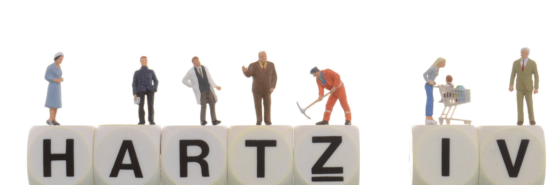 30 Jahre nach der Einheit hängen Ostdeutsche in vielen Landstrichen besonders oft in Hartz IV fest.