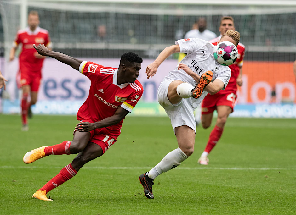 Spielte gegen Gladbach ordentlich und darf wohl auch gegen die alten Kollegen aus Mainz ran: Taiwo Awoniyi.