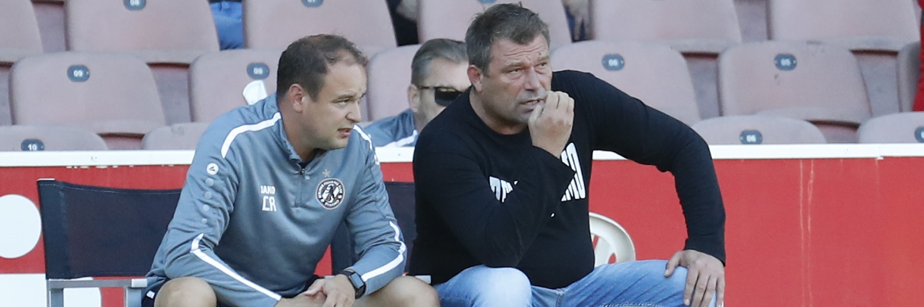 BFC-Coach Christian Benbennek und sein Co-Trainer&nbsp;Christof Reimann grübeln darüber, wie sie Dynamo wieder in die Spur kriegen.
