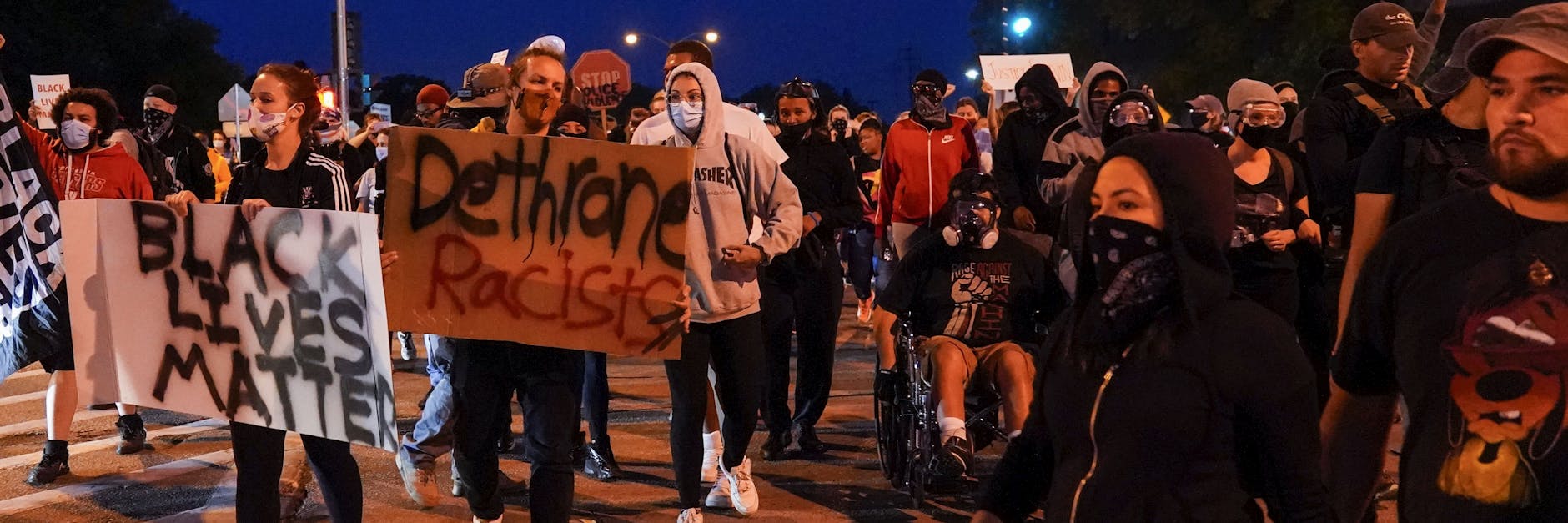 Gegen die Entscheidung eines Bezirksstaatsanwalts: Zahlreiche Protestanten in der Kleinstadt Wauwatosa.