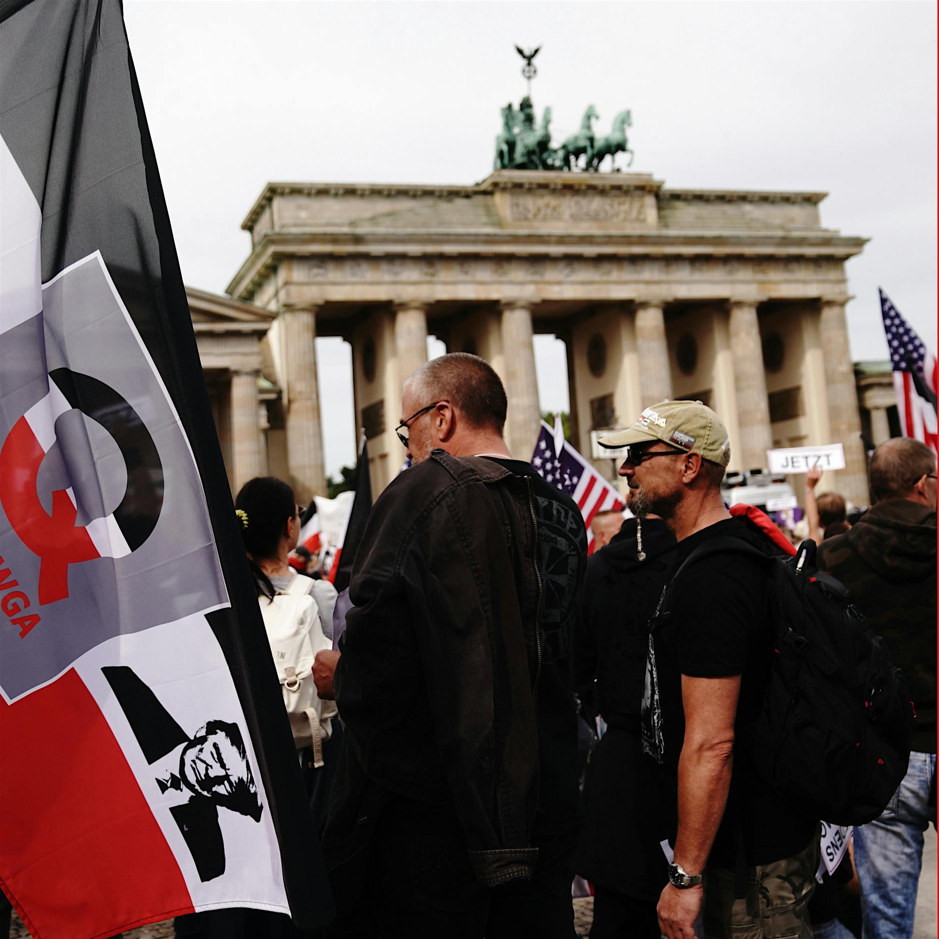 „QAnon“: Was steckt hinter den Verschwörungstheoretikern?