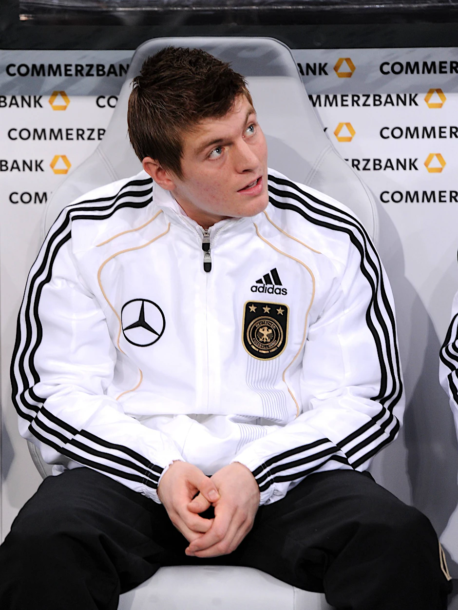 Toni Kroos vor seinem ersten Länderspiel, im März 2010.