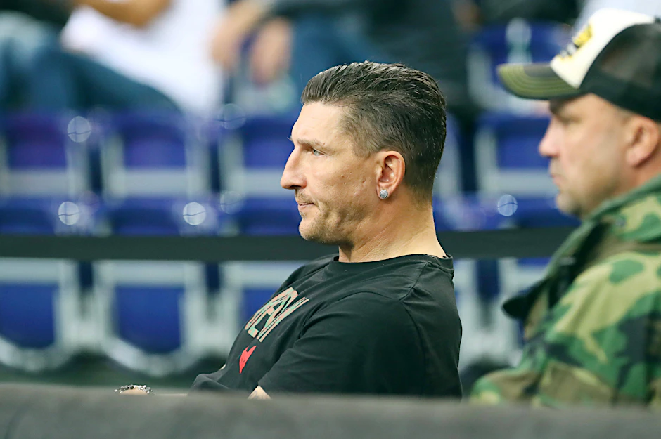 Sportvorstand Stefan Kretzschmar ist mit dem Spiel seiner Füchse in Leipzig alles andere als zufrieden.
