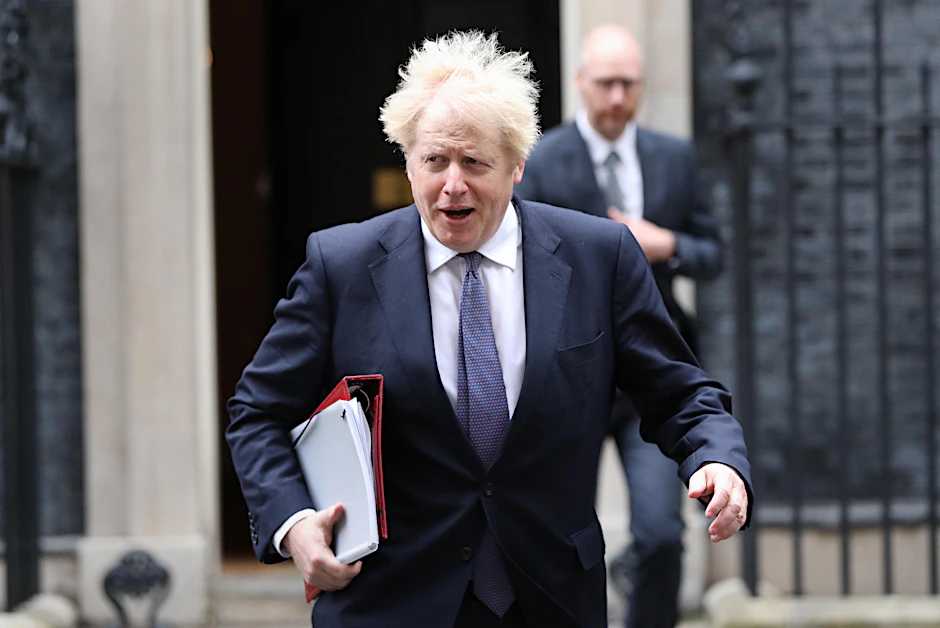 Premierminister Boris Johnson macht aus dem Südosten Englands einen Lkw-Parkplatz.
