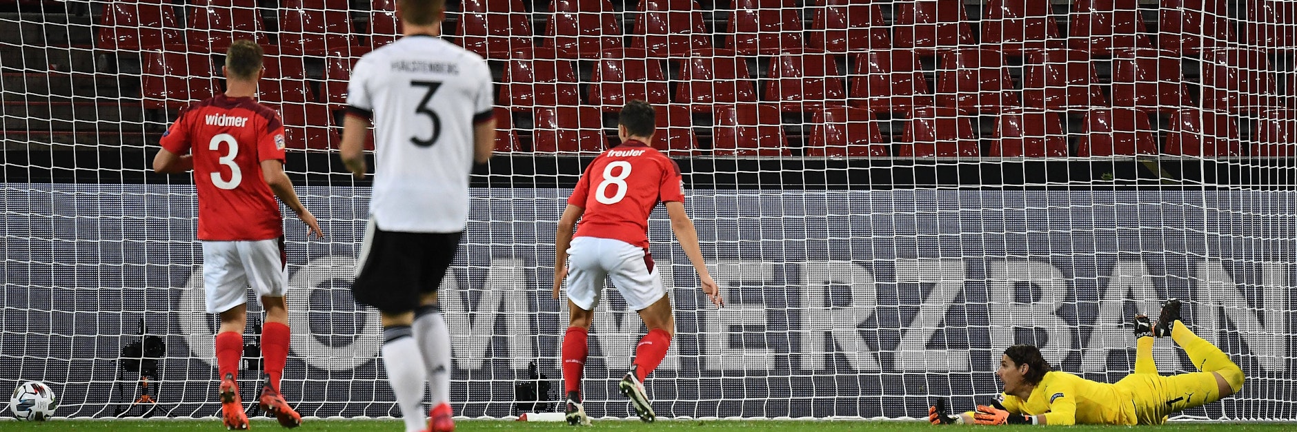 Dreimal den Schweizer Torwart Yann Sommer überwunden, aber zum Sieg reichte es nicht.