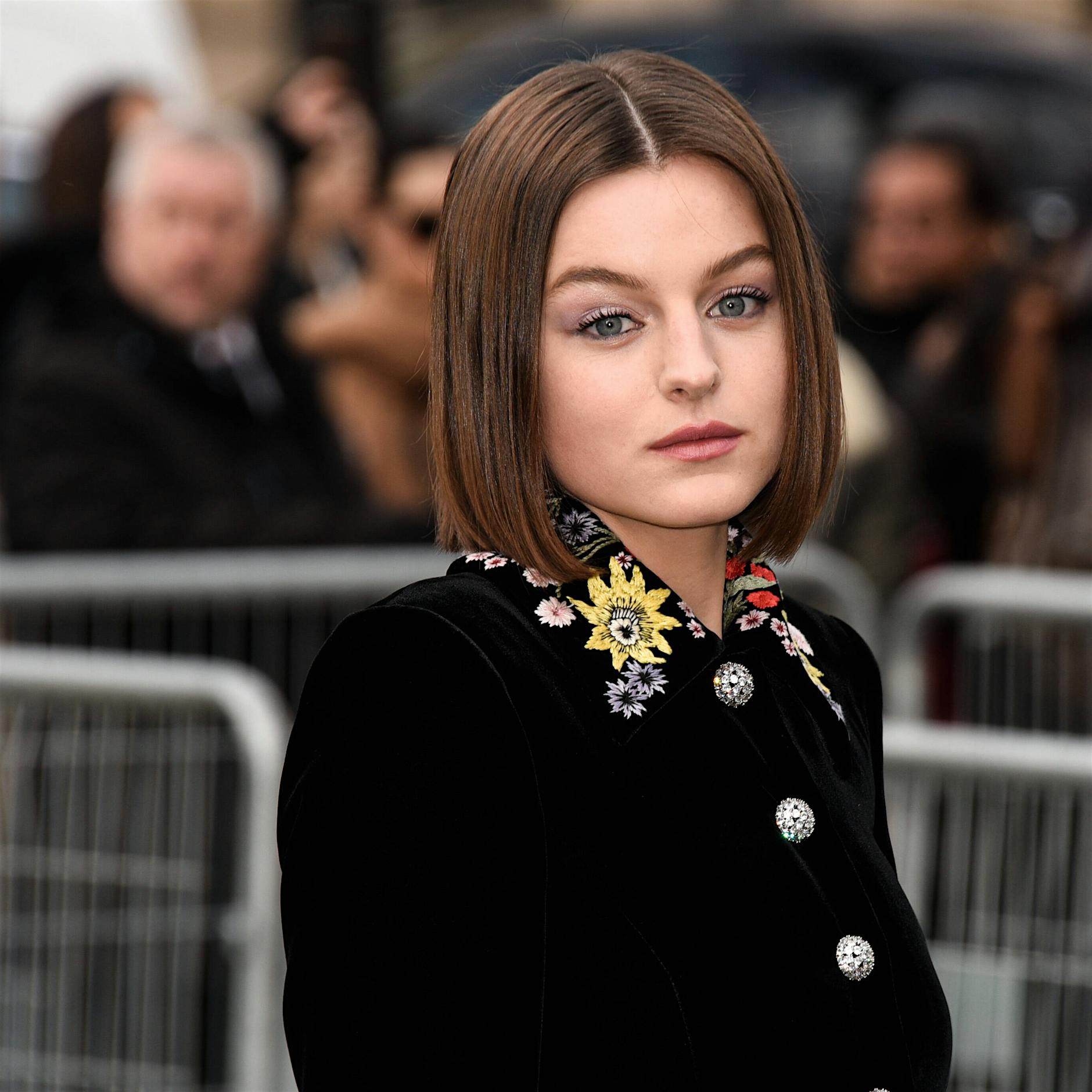 Emma Corrin: „Prinzessin Diana konnte sich nicht vor giftigen Beziehungen schützen“