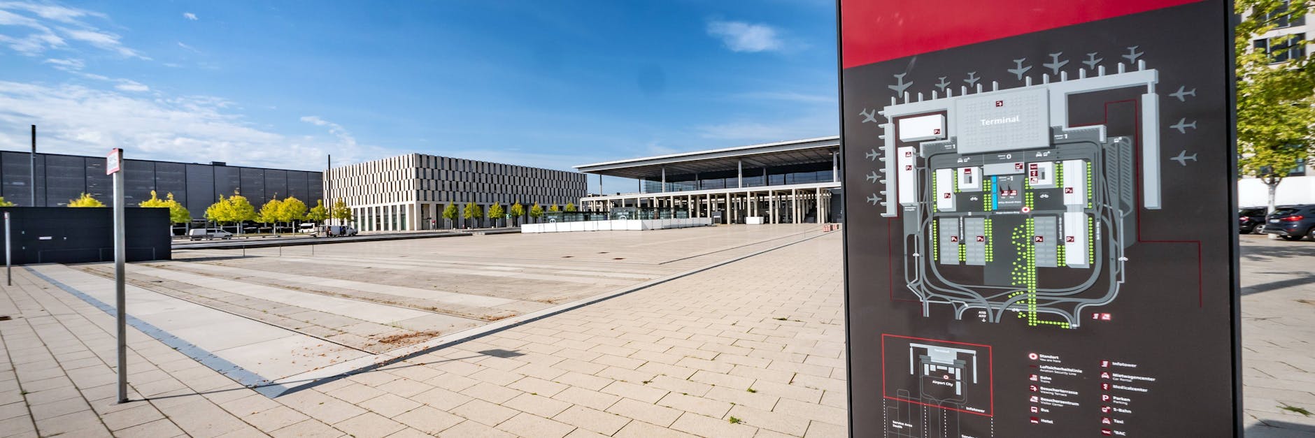 Startklar für die Eröffnung: der Flughafen Berlin Brandenburg (BER) in Schönefeld. 