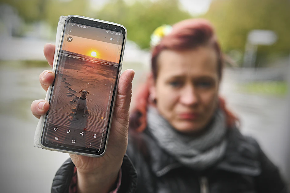 Mariana Jürgens bleiben nur die Erinnerungsfotos an den letzten Ostsee-Urlaub mit Hündin Kira.