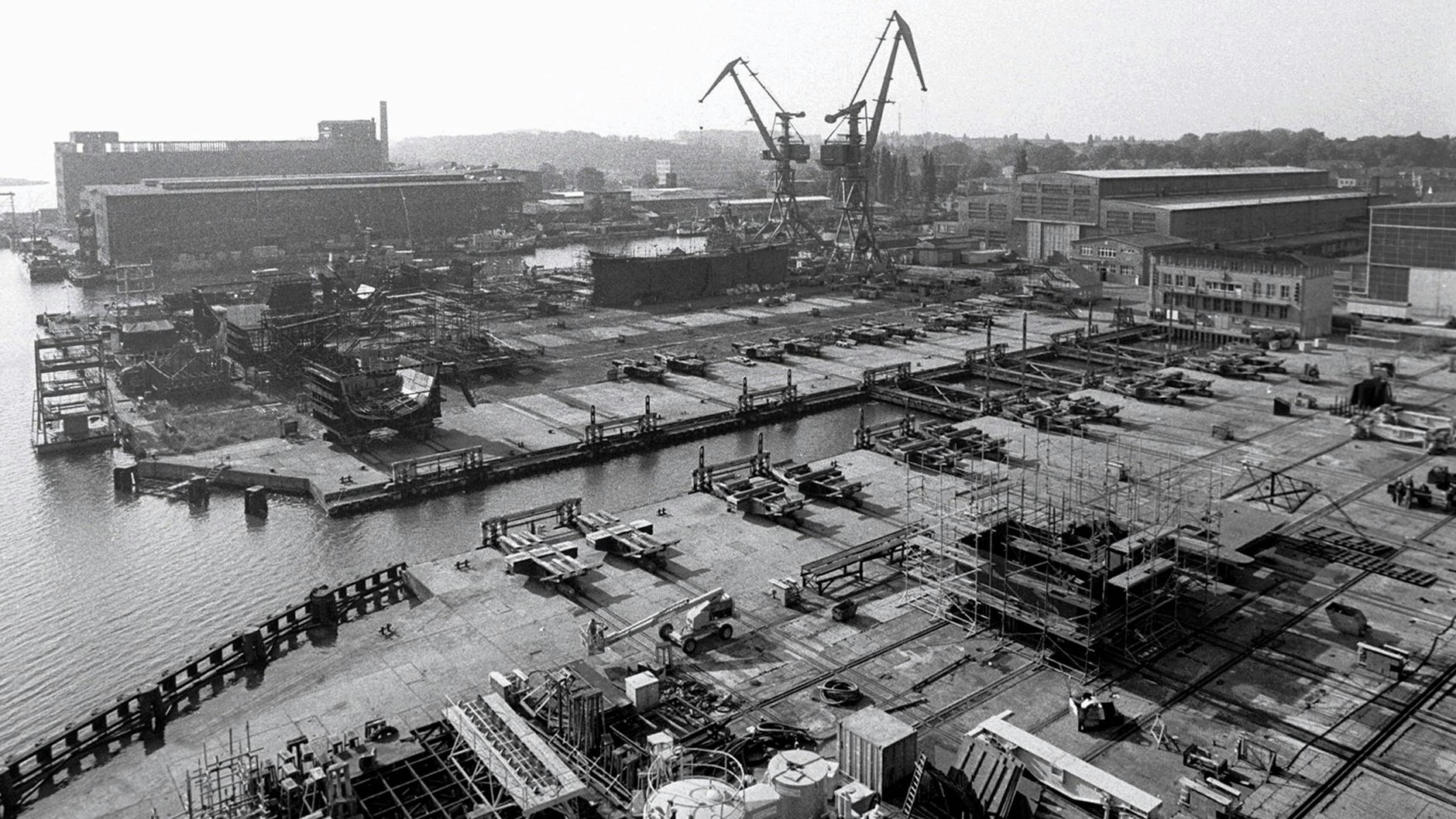 Die Peene-Werft in Wolgast Anfang der 90er-Jahre. Nicht weit von hier könnte Karsten Stegemanns „Niewetow“ sein.