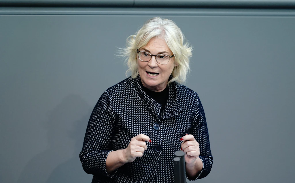 Männliche Form: Ministerium schreibt Gesetzentwurf um
