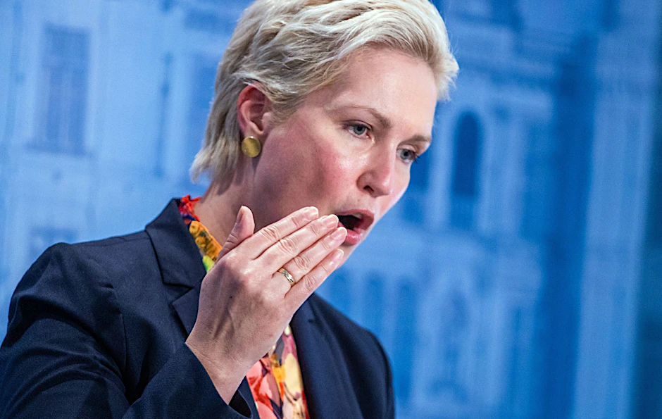 Mecklenburg-Vorpommern ist zu den Herbstferien bei den Berlinern ein beliebtes Urlaubsziel. Manuela Schwesig ist von der Situation in Berlin hörbar genervt.