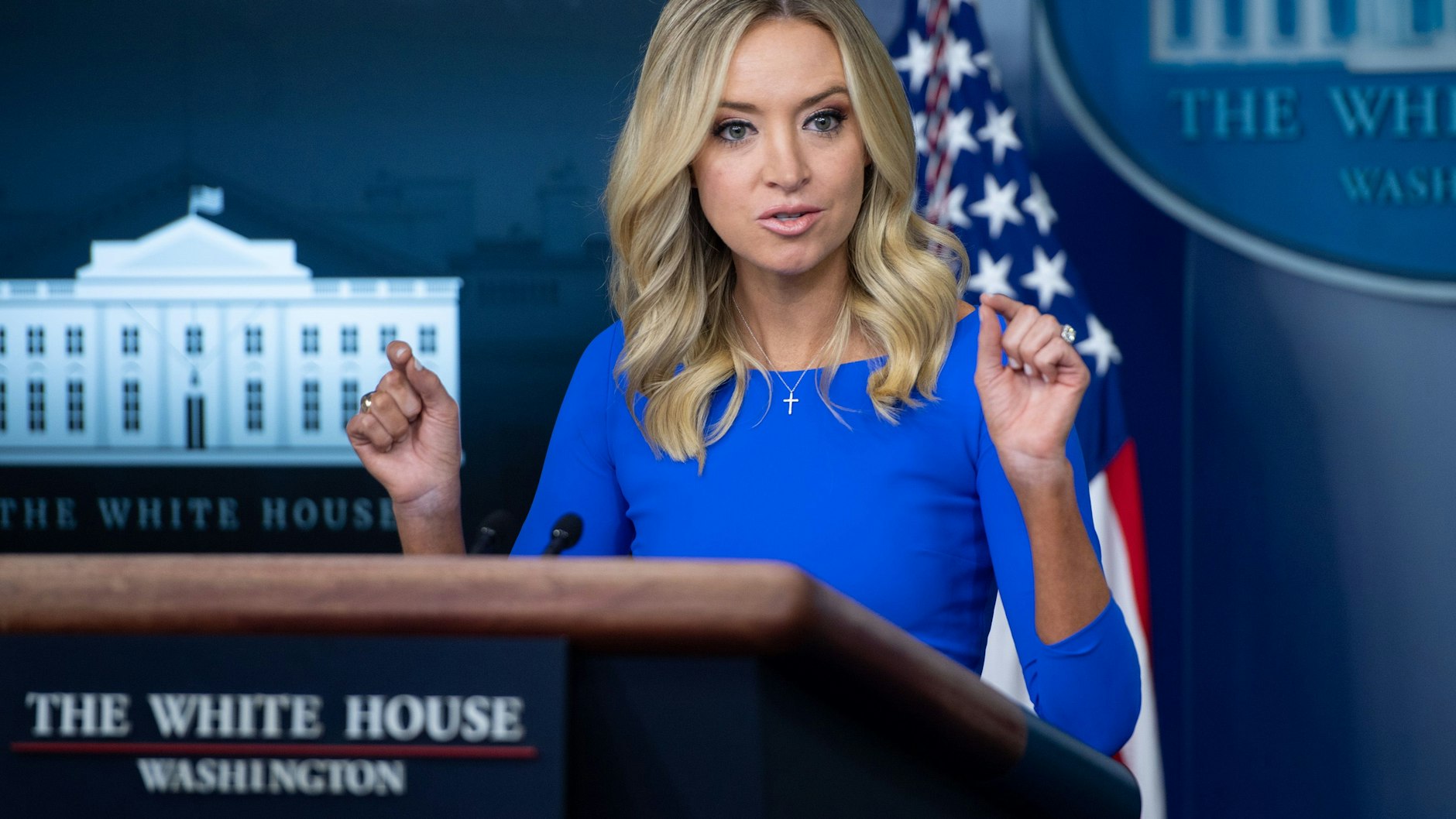 Auch Kayleigh McEnany, Sprecherin des Weißen Hauses, soll betroffen gewesen sein.