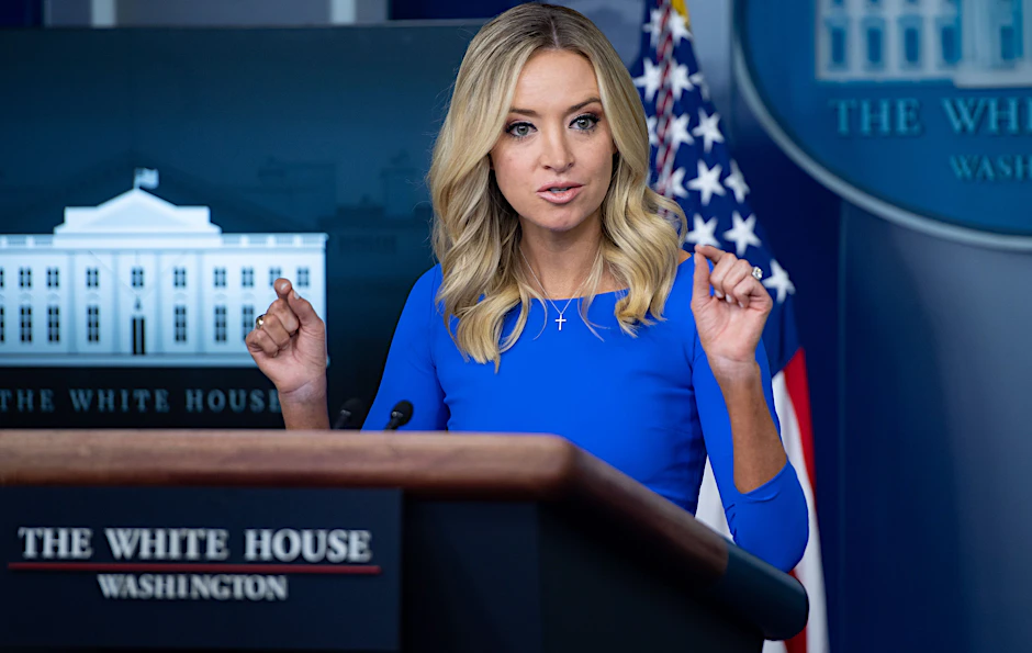 Auch Kayleigh McEnany, Sprecherin des Weißen Hauses, soll betroffen gewesen sein.