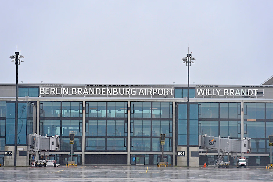 14 Jahre nach dem ersten Spatenstich: Die Eröffnung des Flughafens BER wird vorbereitet.