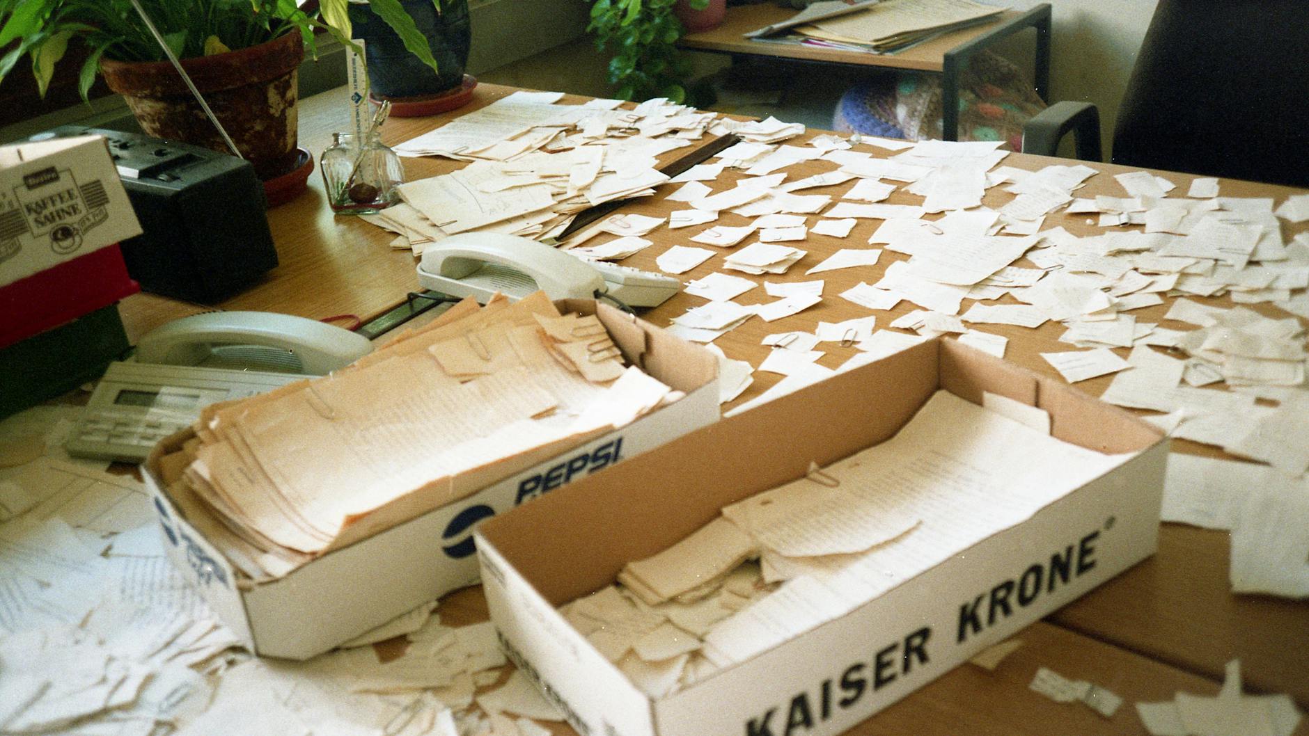 The painstaking work of piecing together shredded Stasi files 