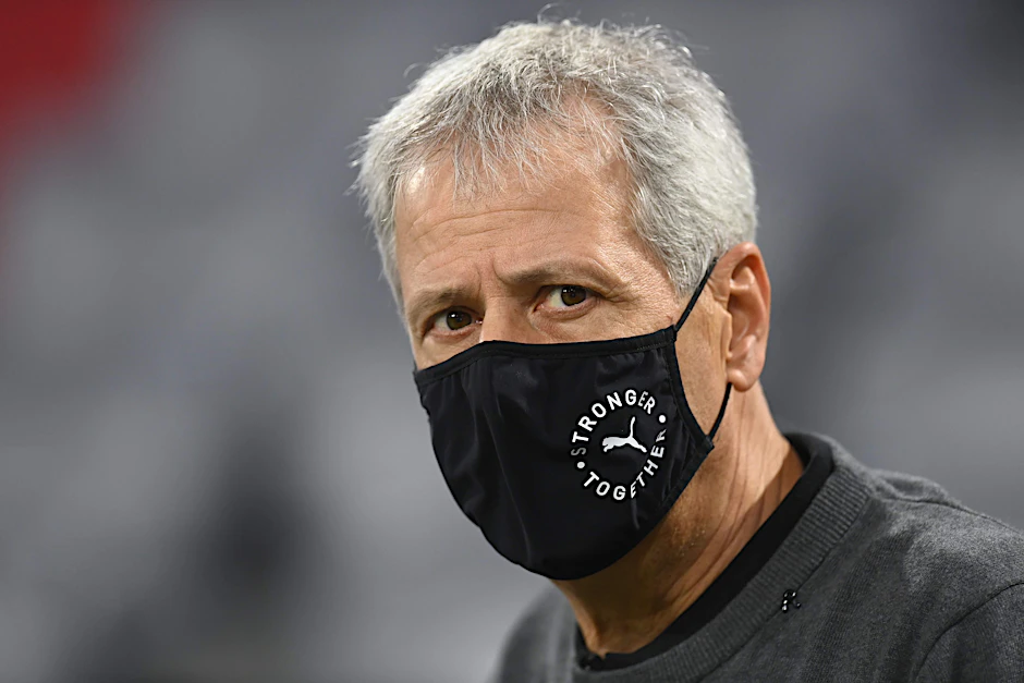 Lucien Favre macht sich Sorgen wegen der vielen Reisen seines BVB-Teams in Corona-Zeiten.
