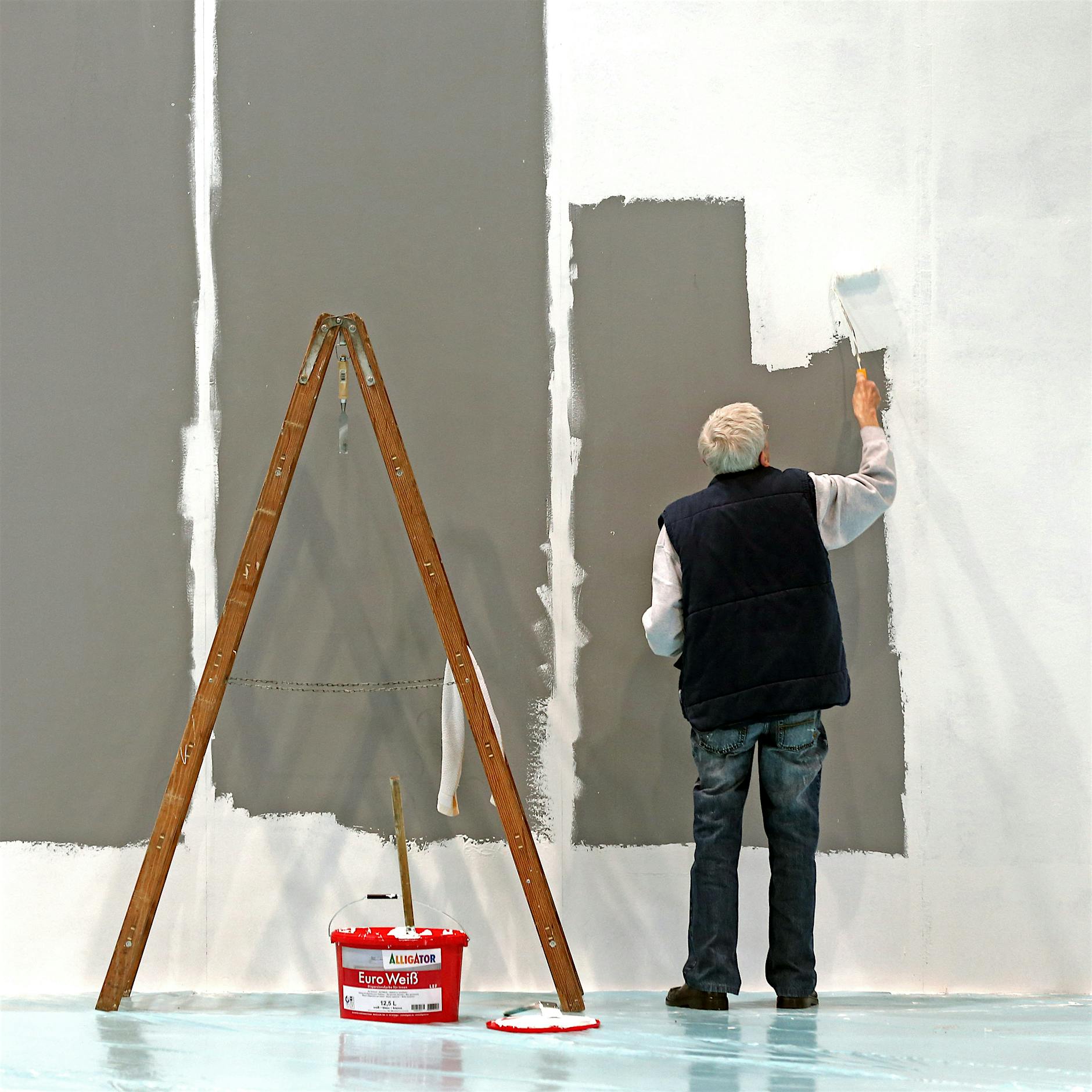 Vor allem im Osten: Immer mehr Rentner gehen arbeiten