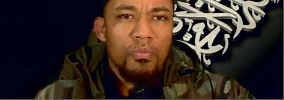 Die Witwe des Berliner Rappers Denis Cuspert alias Deso Dogg sitzt im Gerichtssaal.<br>