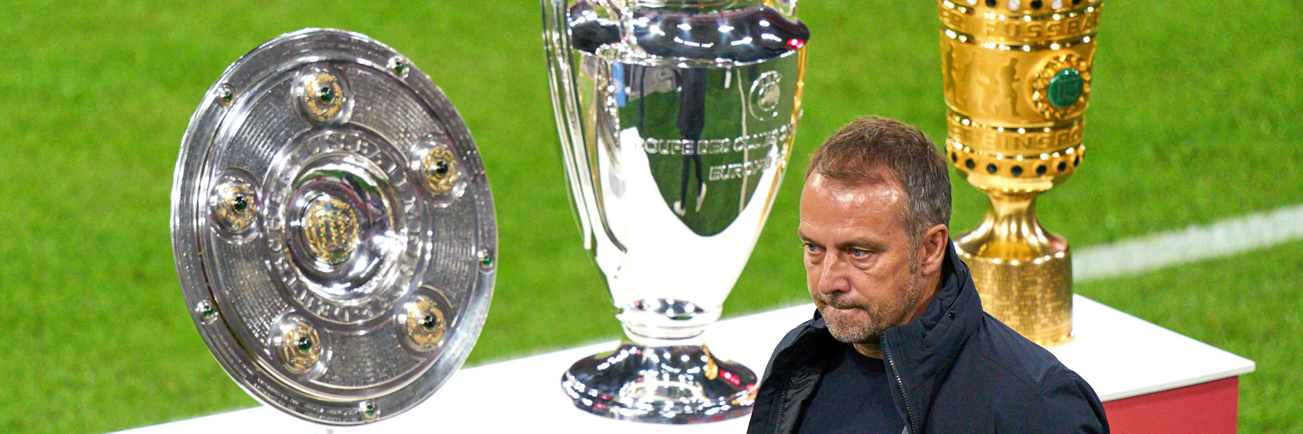 Da hat Trainer Hansi Flick einiges vor. Er will mit den Bayern auch nächstes Jahr alle drei Trophäen gewinnen.