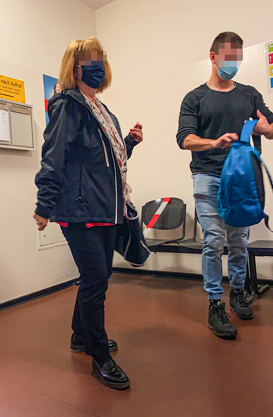 Prozess um einen Streit zwischen zwei Hundebesitzern. Links die Angeklagte&nbsp;Claudia L. (Namen geändert) und rechts das Opfer Ingo N.<br><br>