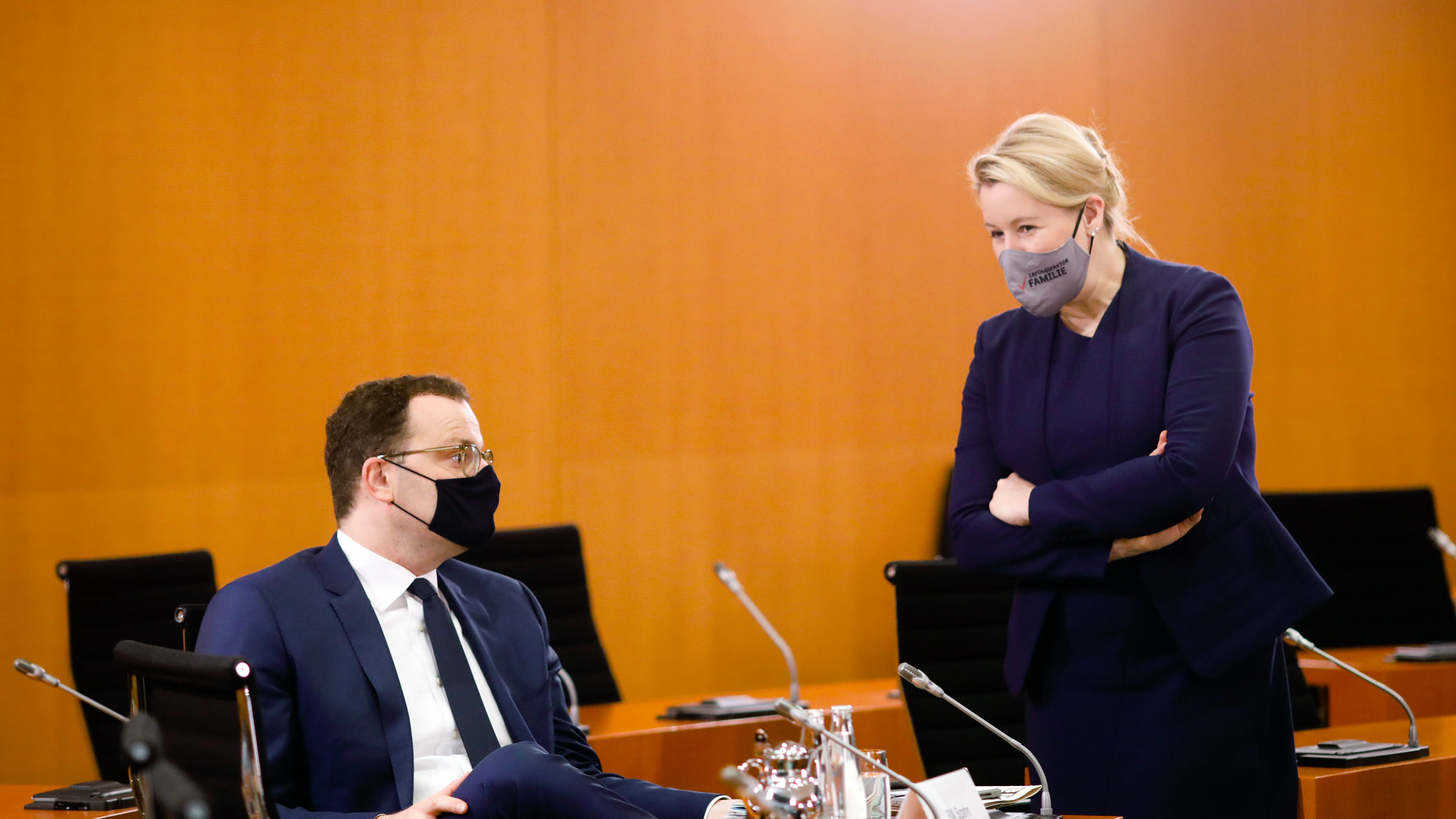 Gesundheitsminister Jens Spahn und Familienministerin Franziska Giffey hatten am Mittwoch engeren Kontakt.