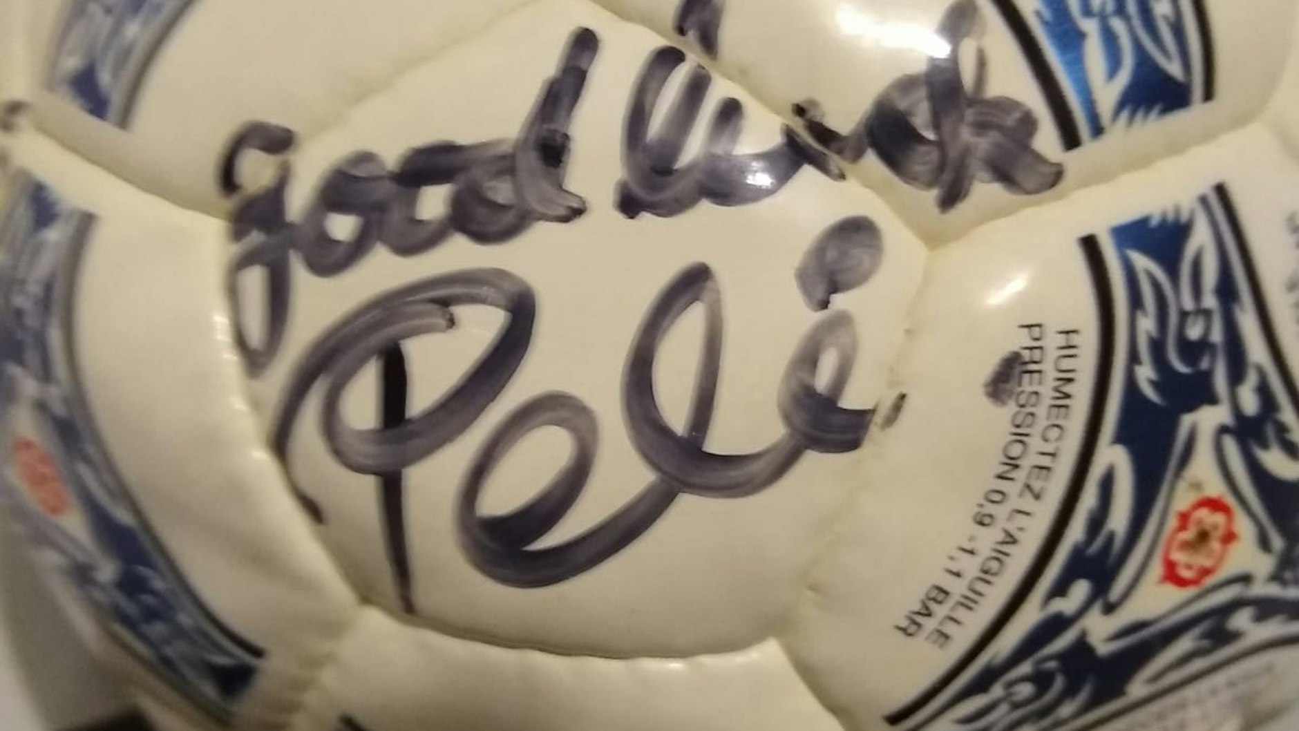 <div>Good Luck, Pele: Diese Ball gehört zu den größten Schätzen unseres Autors.</div>