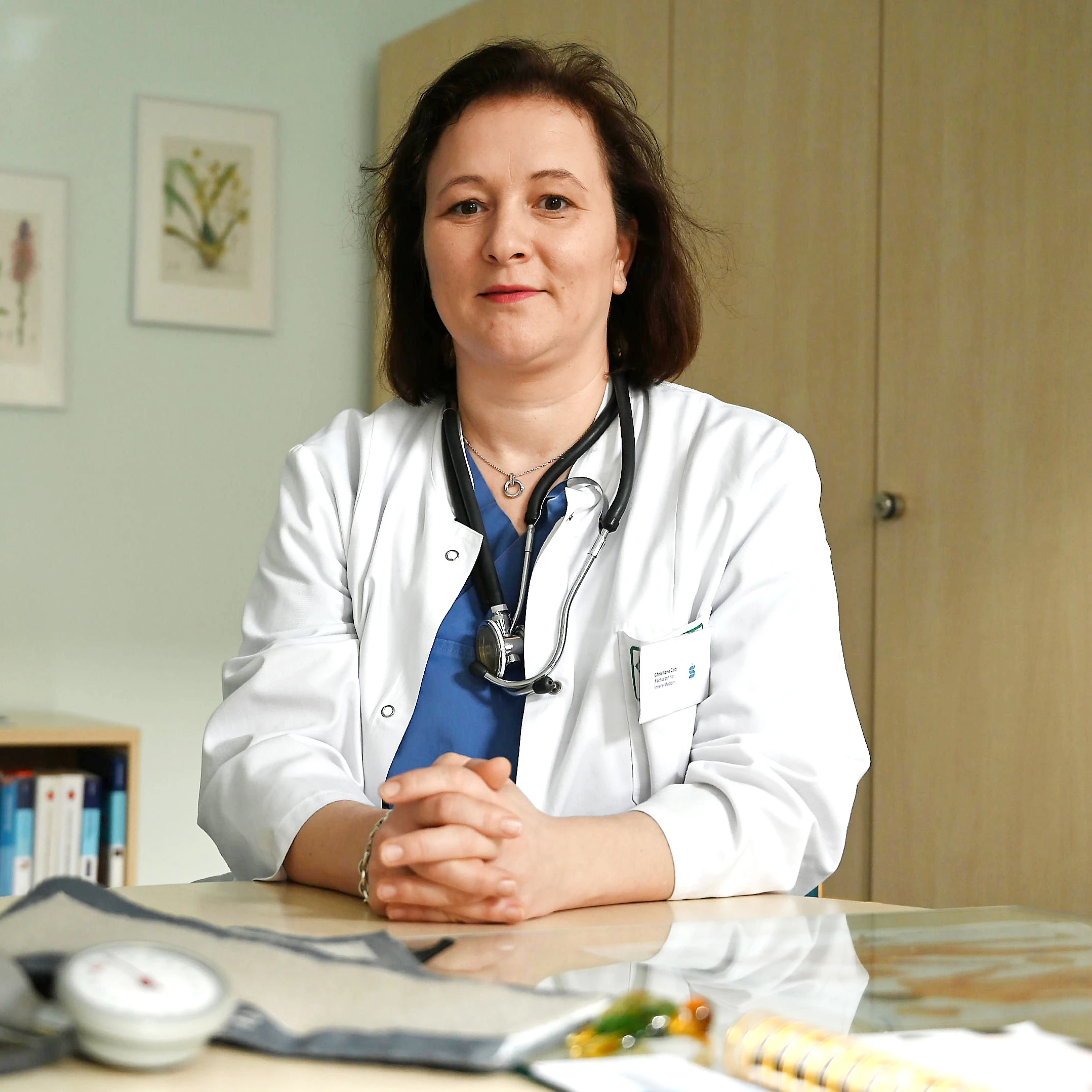 Dr. Christiane Cott ist Fachärztin für Innere Medizin am Sana Gesundheitszentrum Friedrichshain.