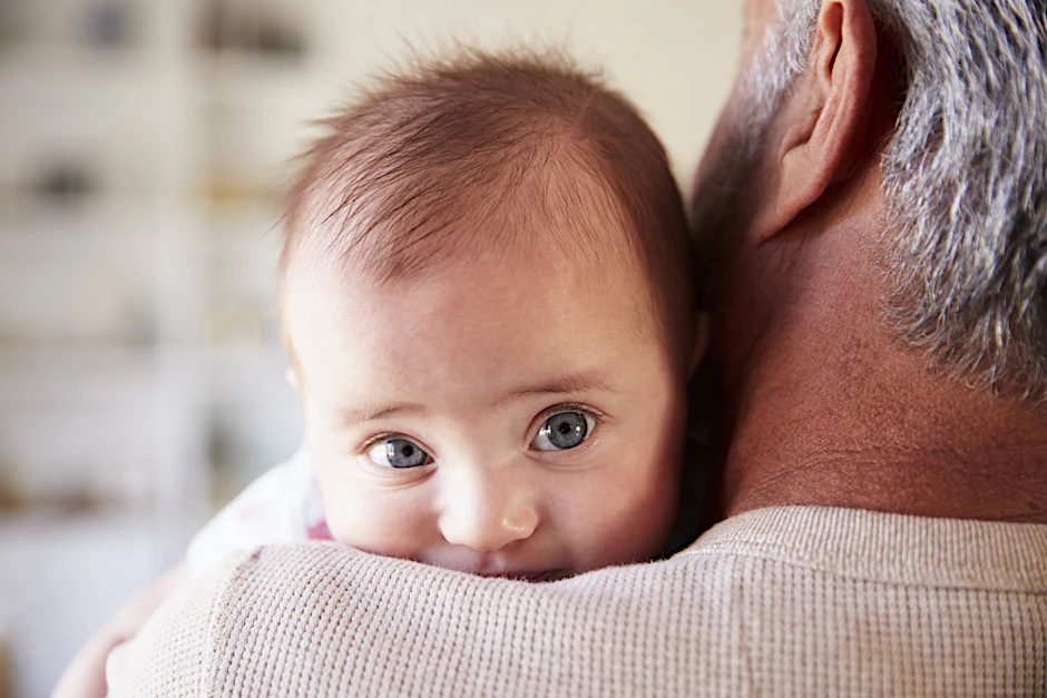 Niemand sollte sich von der Hilflosigkeit täuschen lassen. Das Baby ist der echte Boss.<br>
