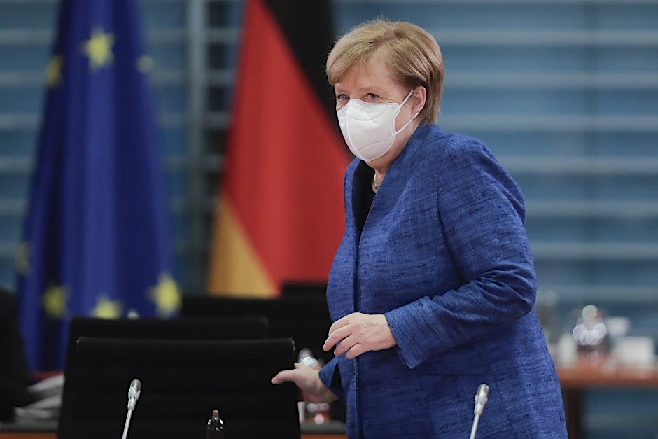 Kanzlerin Angela Merkel forderte die Deutschen auf, die Zahl der Kontakte zu reduzieren.