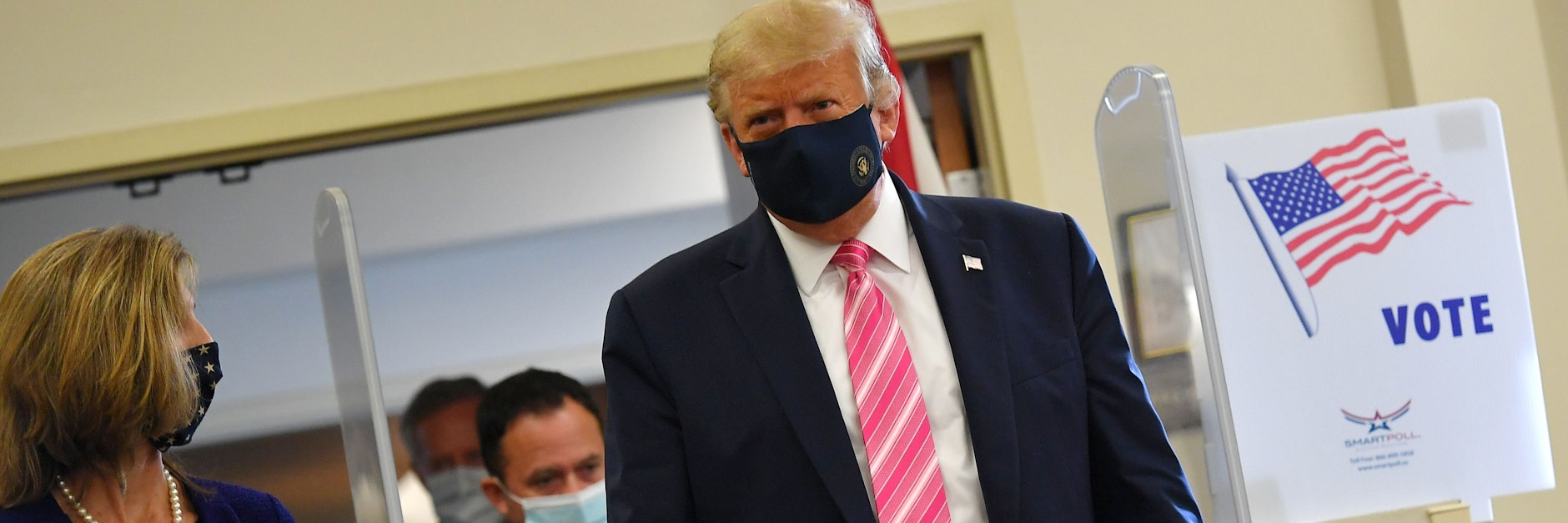 US-Präsident Donald Trump gab in West Palm Beach (Florida) seine Stimme ab